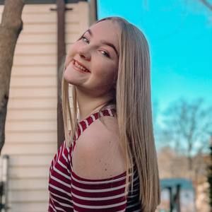 Meet your Posher, Brooke